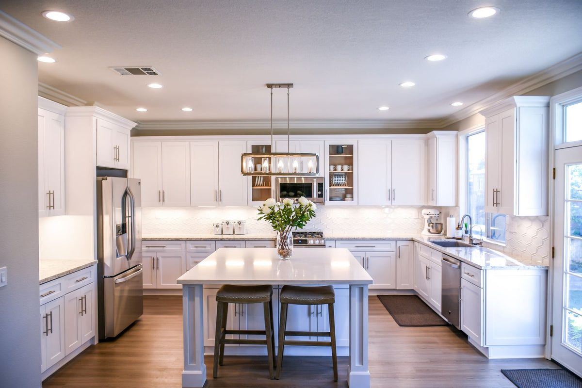 L-shaped kitchen layout — stock placeholder, pending real Liro photography